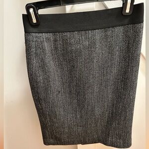 Express size 4 pencil skirt